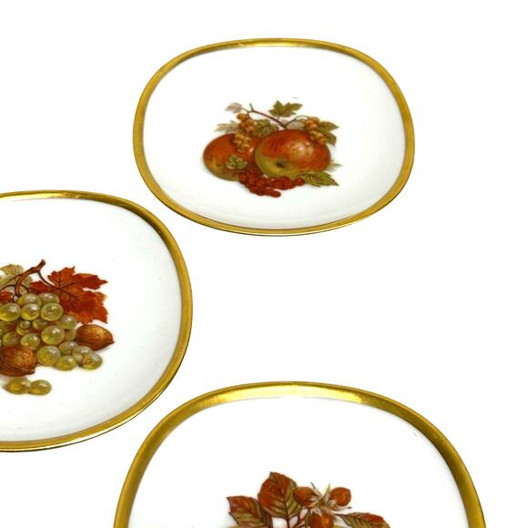 Vintage Kaiser W Germany porcelain plates miniature trays set of 5 fruit & nut - Picture 8 of 10